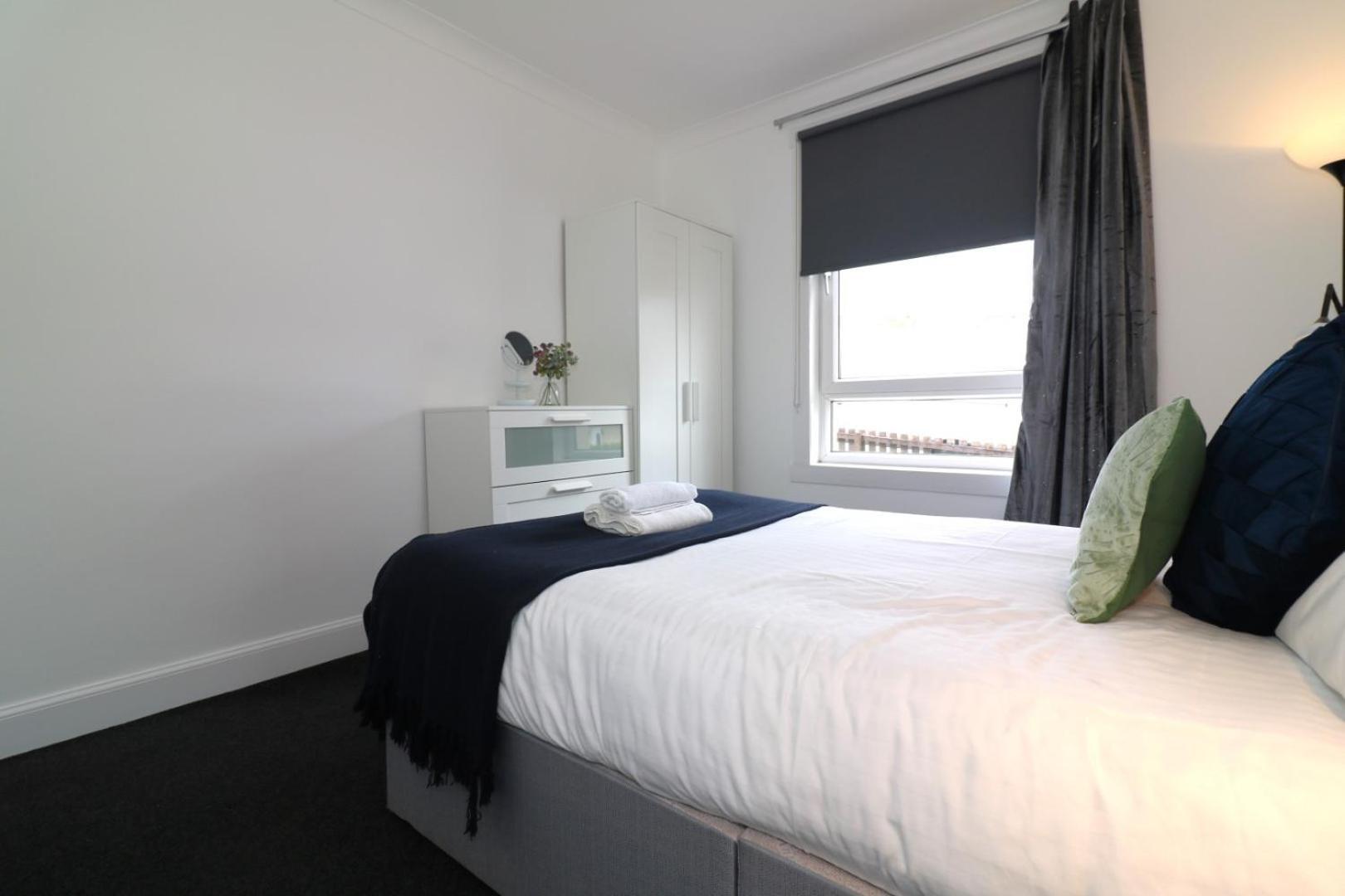Signature - Gartlea House Apartamento Airdrie Exterior foto